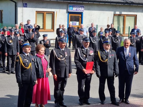 Obchody 115-lecia działalności OSP w Zawidzu Kościelnym (powiat sierpecki) połączone z przekazaniem samochodu strażackiego