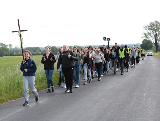 PIELGRZYMKA DO OBÓR / ZDJĘCIA