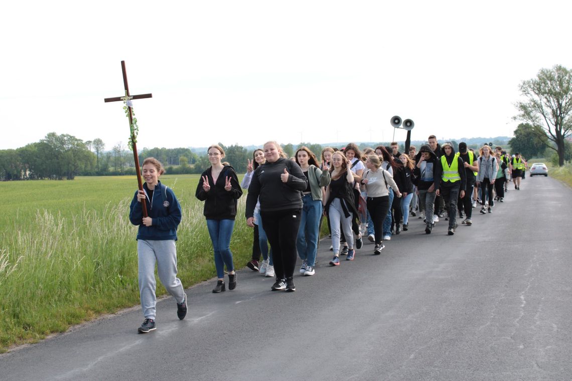 PIELGRZYMKA DO OBÓR / ZDJĘCIA